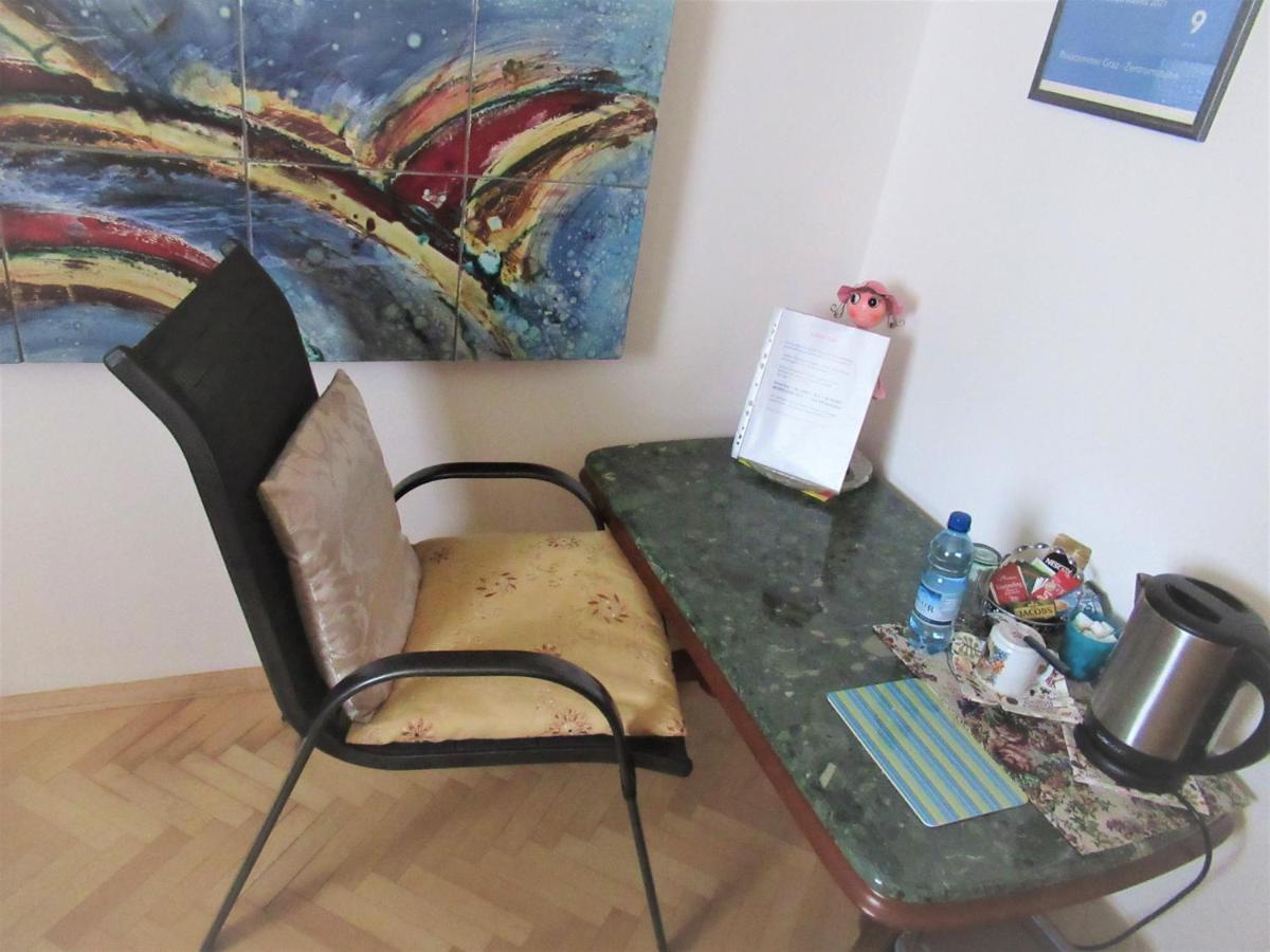 Privatzimmer Graz - Zentrumsnahe Zewnętrze zdjęcie